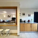 Апартаменти Modern 4 With Pool By Homing