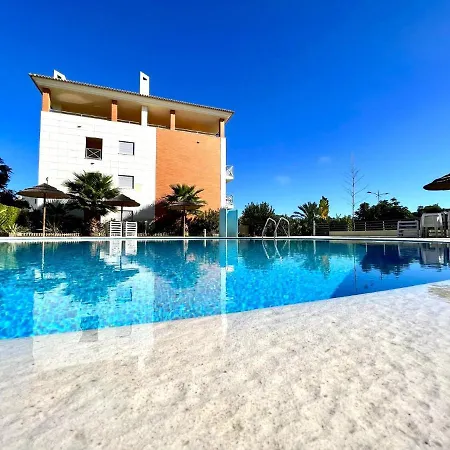 Apartment Modern 4 With Pool By Homing *