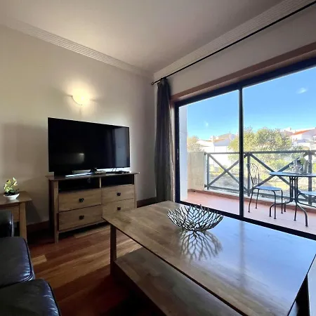 Modern 4 With Pool By Homing Apartamento Albufeira