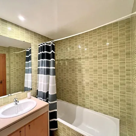 Apartment Modern 4 With Pool By Homing *