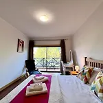 Modern 4 With Pool By Homing Appartement *